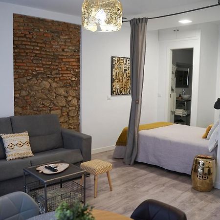 Apartamentos Suites Cariatide Plasencia Ngoại thất bức ảnh