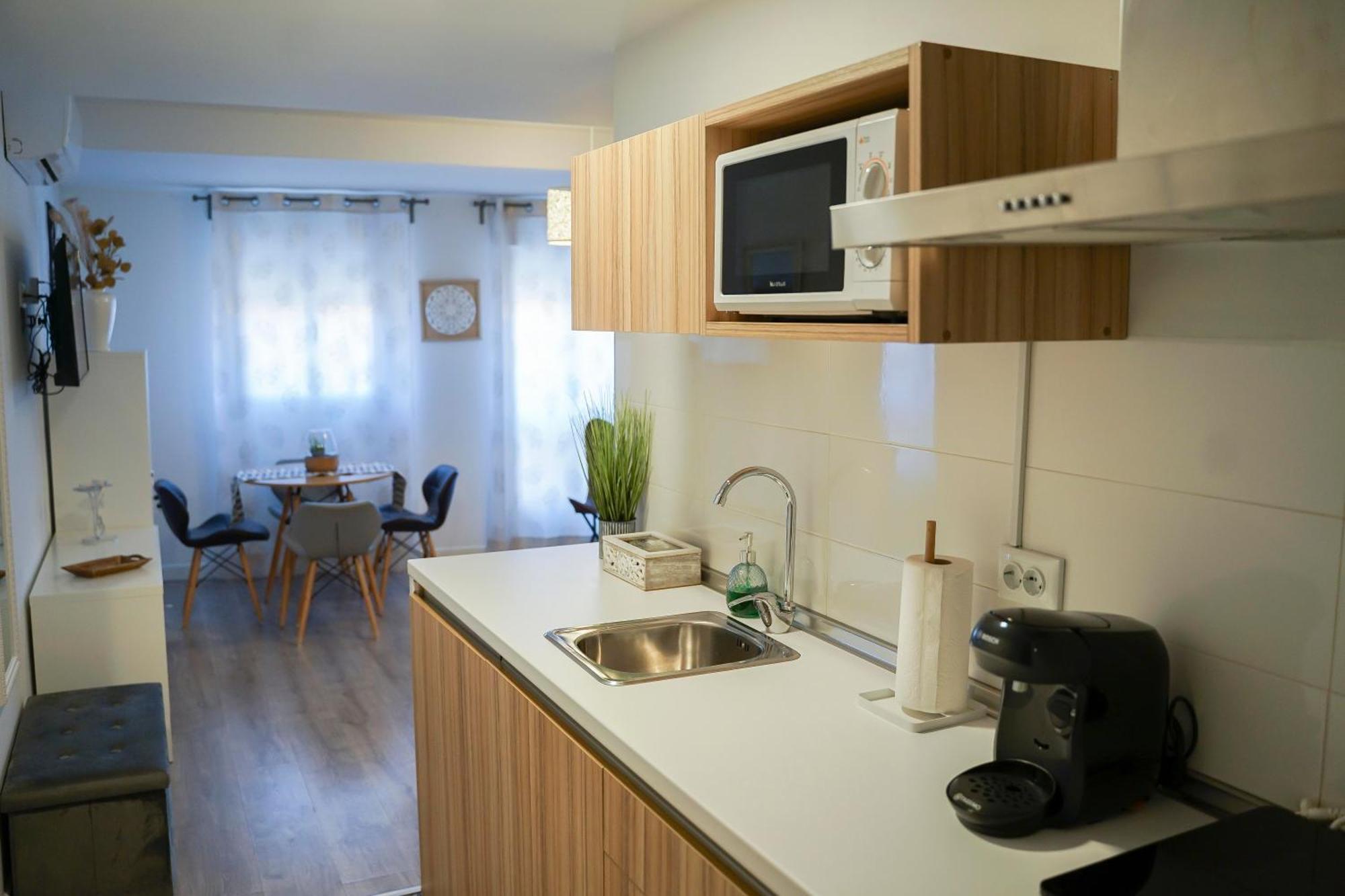 Apartamentos Suites Cariatide Plasencia Ngoại thất bức ảnh
