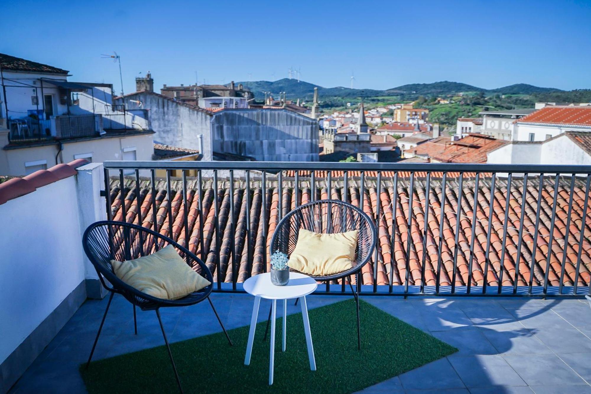 Apartamentos Suites Cariatide Plasencia Ngoại thất bức ảnh